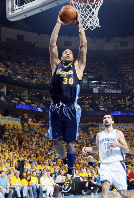 更值得我们 更值得我们