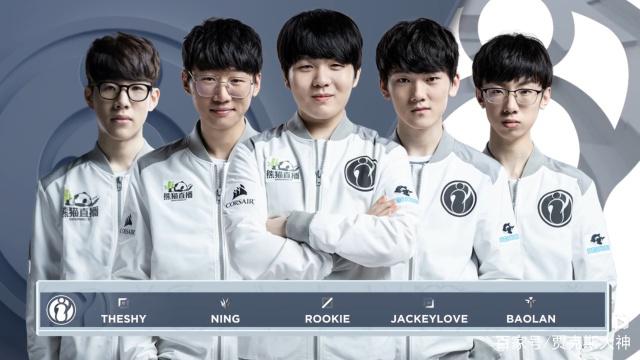 英雄联盟UZI退役，国外LOL圈纷纷祝福